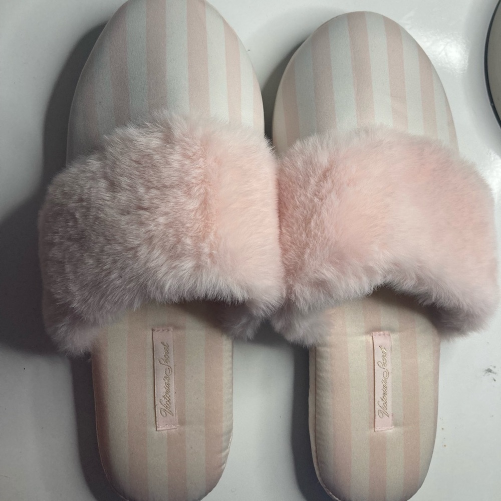 Fluffy White & Pink Stripes Slippers